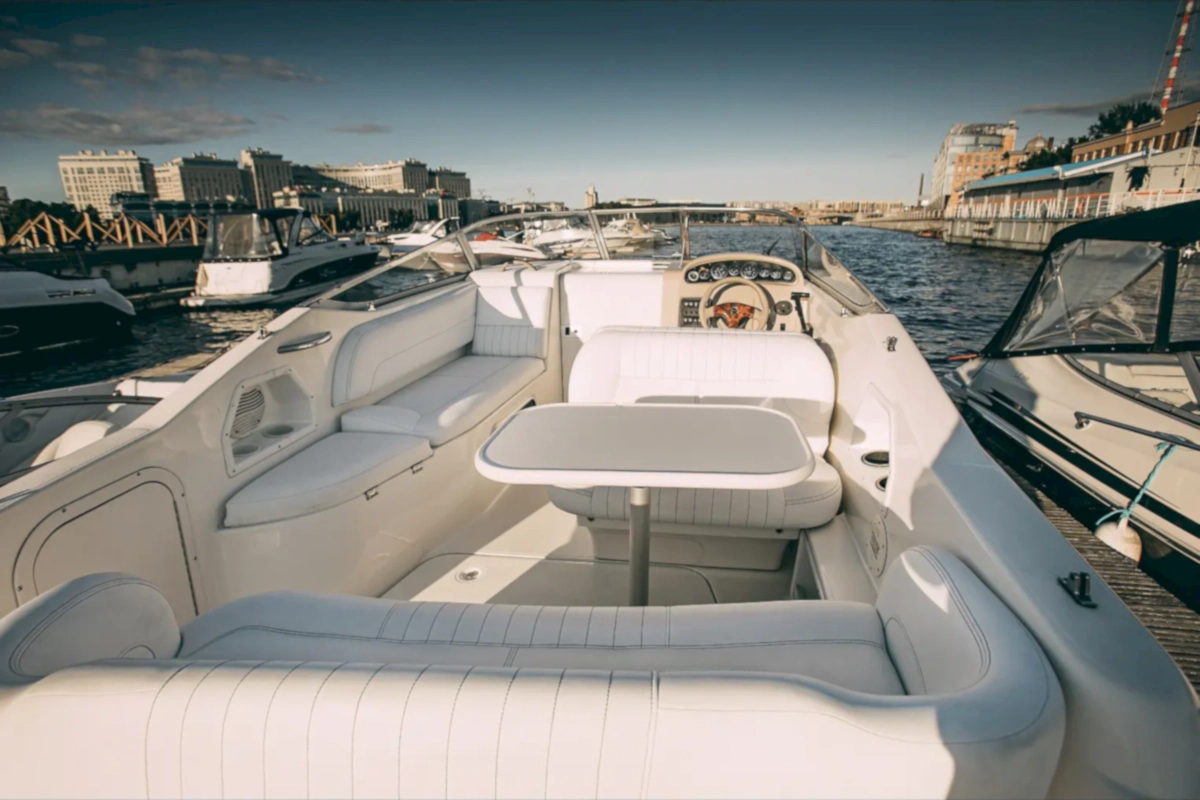 Катер Chaparral 240 Signature